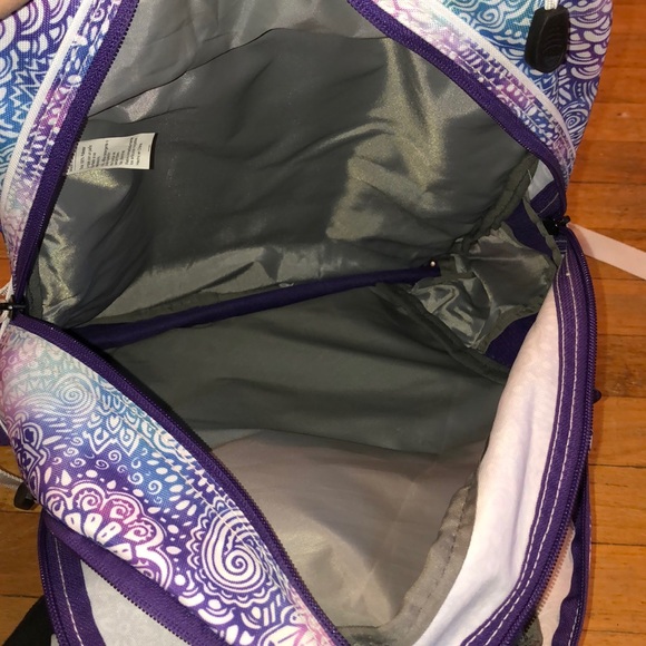 Backpack - Picture 3 of 6